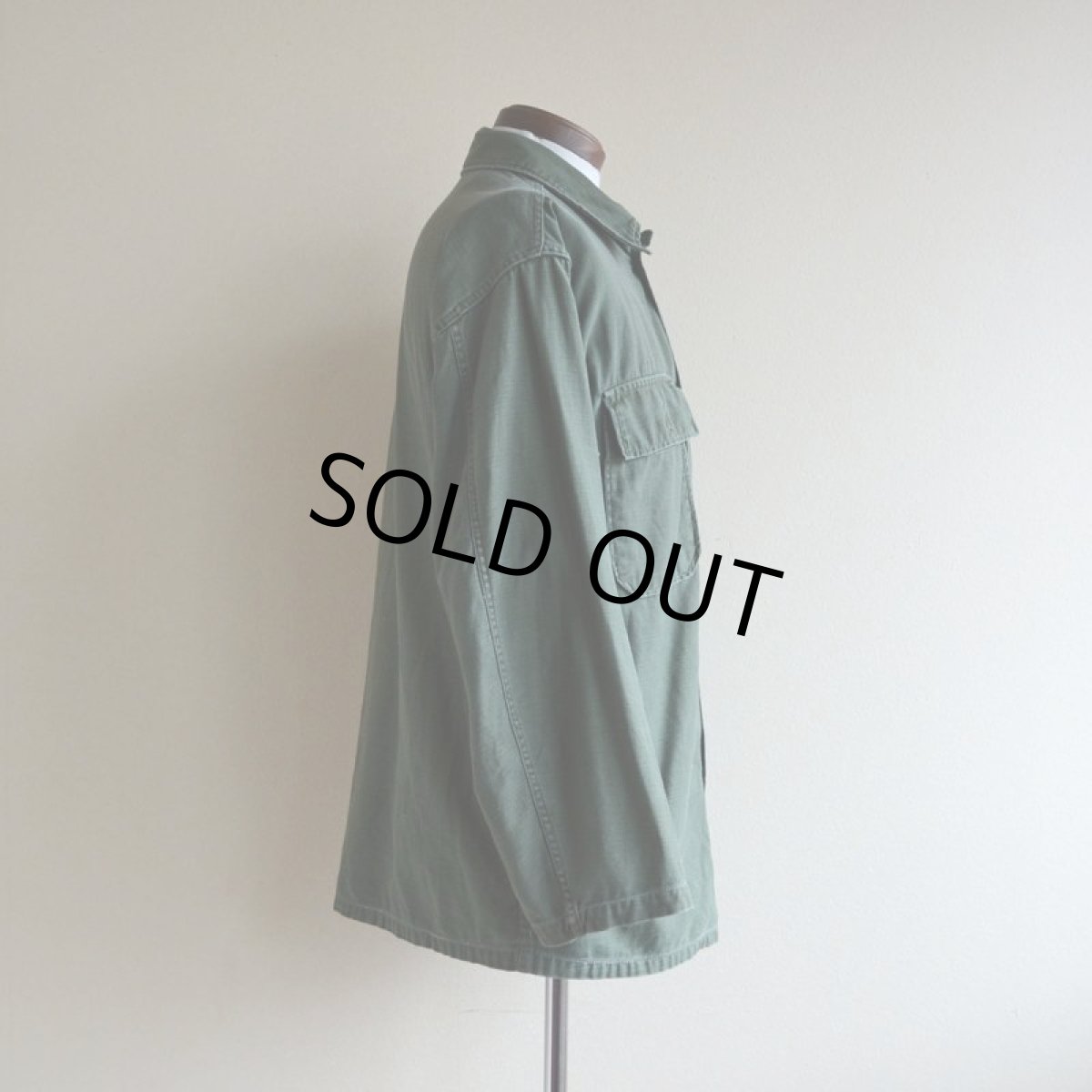 画像2: 1960s US.ARMY ユーティリティシャツ　 OG107 1st　 実寸M  (2)