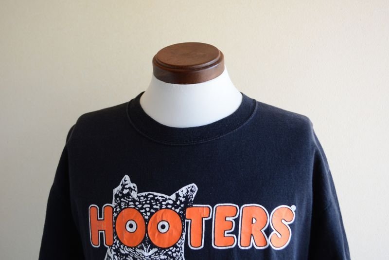 1990s HOOTERS 両面プリントTシャツ 表記L - 古着屋HamburgCafe