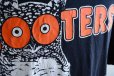 画像8: 1990s HOOTERS 両面プリントTシャツ　 表記L 