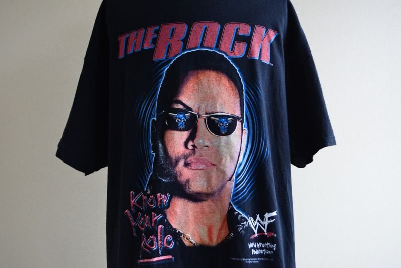【豪華2枚セット】90s WWF ザロック Tシャツ＆2022年 WWEプロレス 2000s WWF THE ROCK プロレスTシャツ 表記XL - 古着屋HamburgCafe