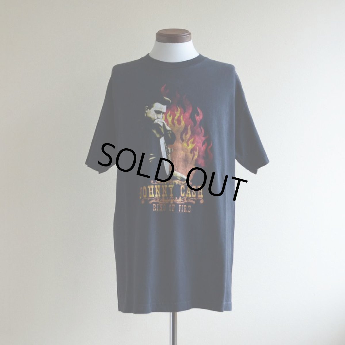 画像1: 2000s JOHNNY CASH RING OF FIRE Tシャツ　 表記L  (1)