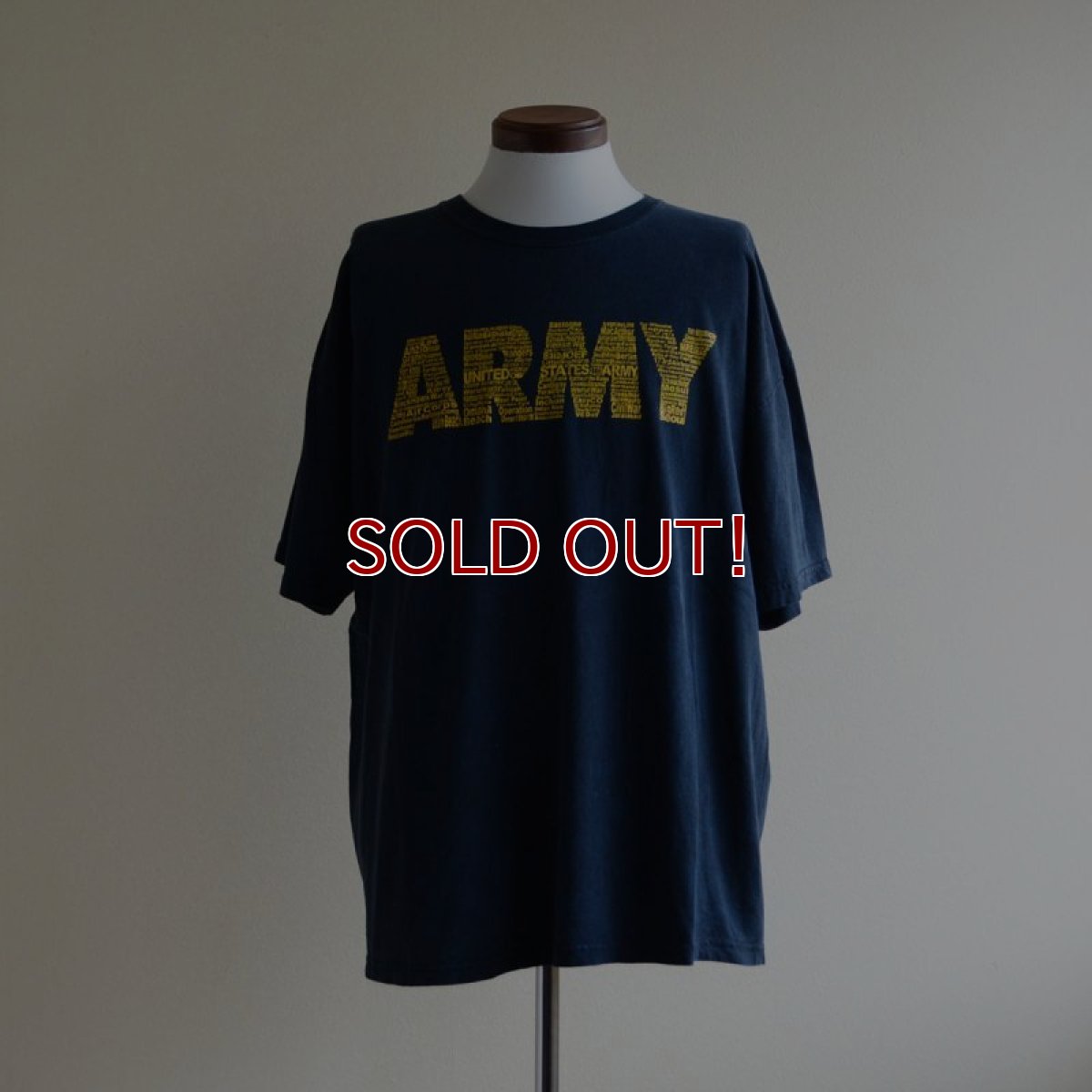 画像1: US.ARMY ロゴプリント Tシャツ　 表記XL  (1)