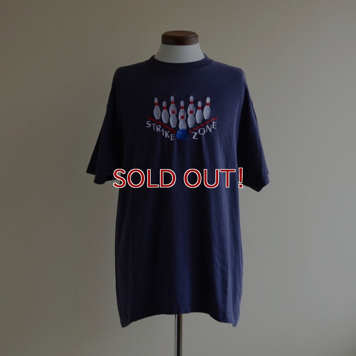 画像1: 1990s〜 STRIKE ZONE ボウリング刺繍Tシャツ　 表記XL  (1)