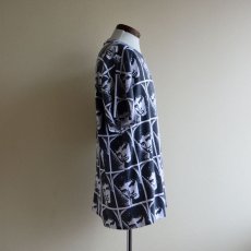 画像2: 1990s ELVIS PRESLEY 総柄プリントTシャツ　 実寸L  (2)