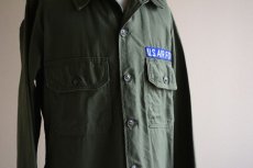 画像11: 1960s US.AIR FORCE OG107 ユーティリティシャツ　 2nd　 表記15 1/2  (11)
