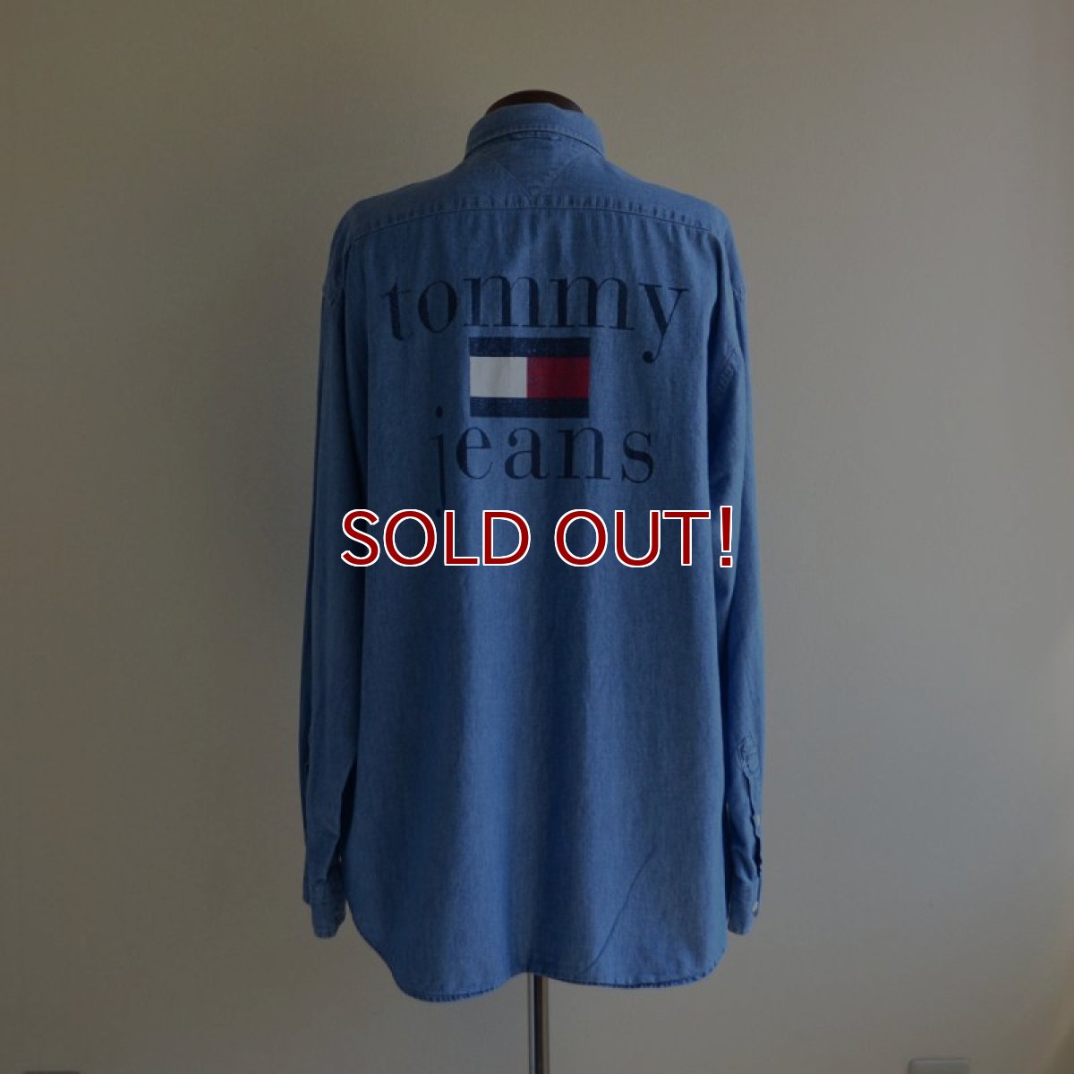画像1: 1990s TOMMY JEANS シャンブレーシャツ　 表記L  (1)
