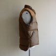 画像2: 1970s Woolrich レザーヨークダウンベスト　<br>表記L<br> (2)