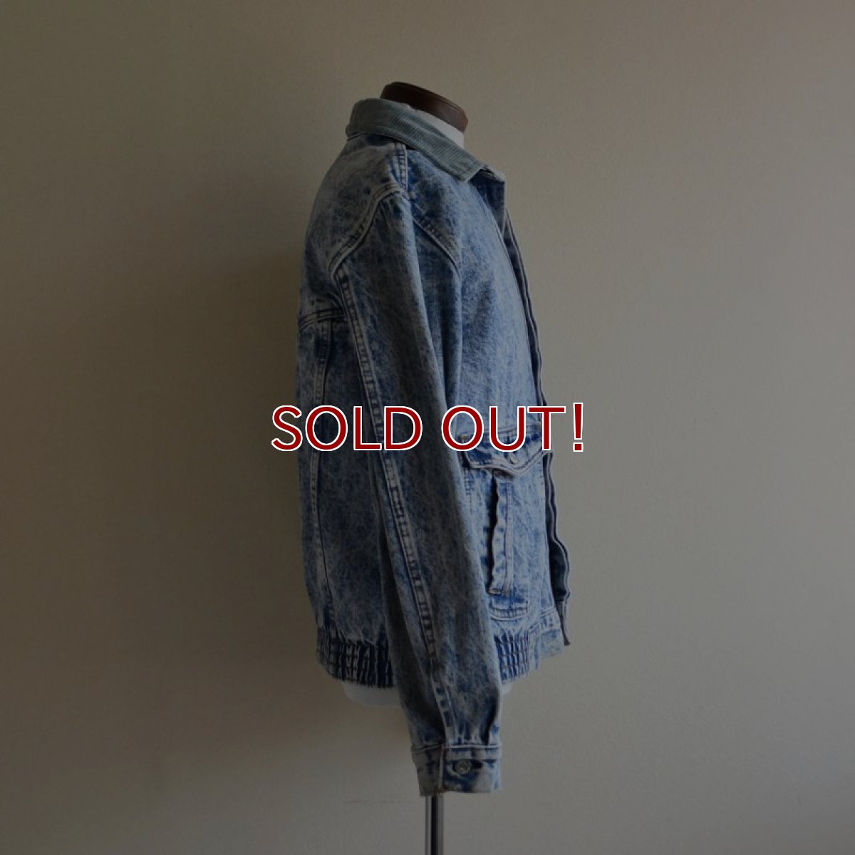 画像2: 1990s Levi's ケミカルデニムジャケット "デカパッチ"　 MADE IN USA　 表記XL  (2)