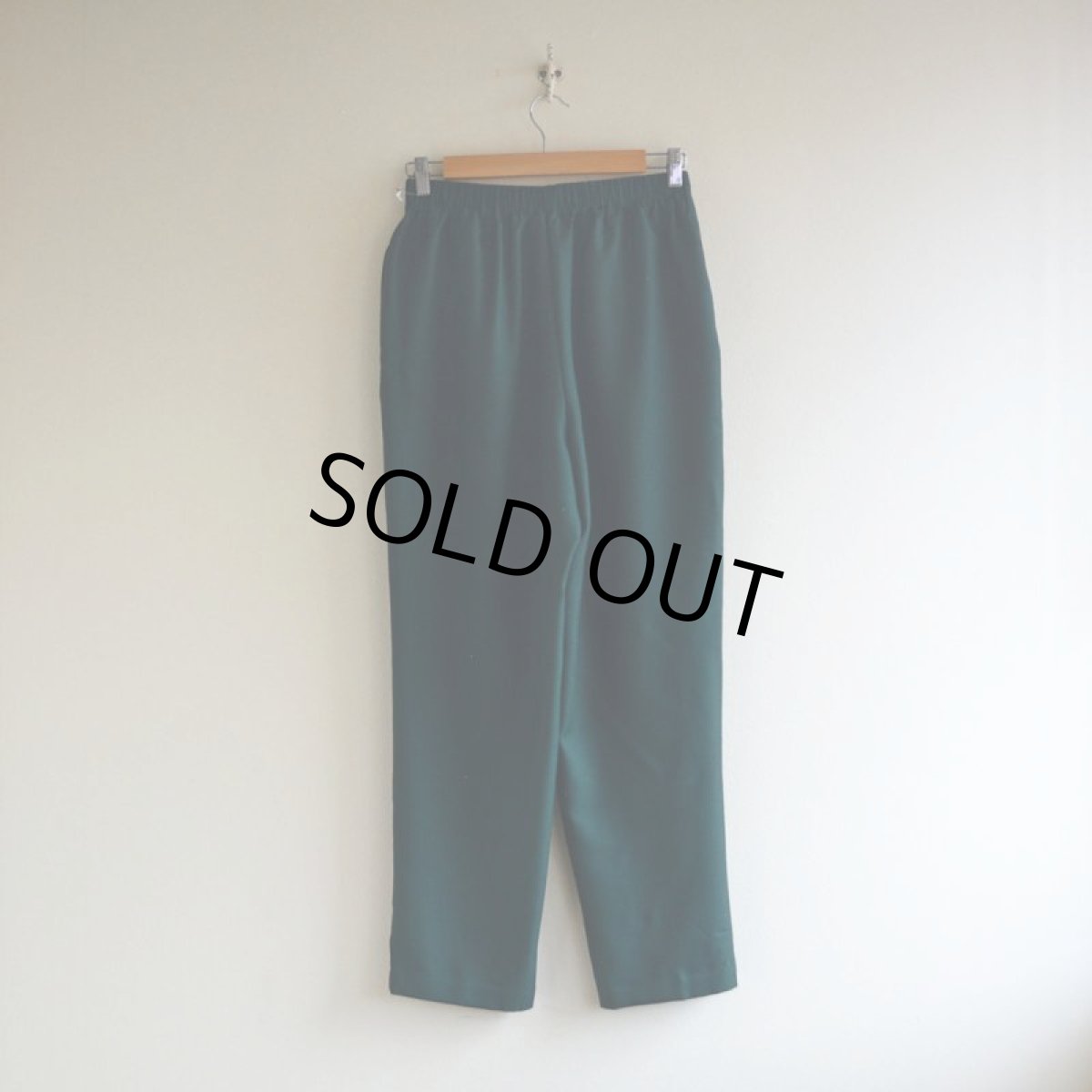 画像2: カラーイージーパンツ　 実寸W66〜76cm  (2)