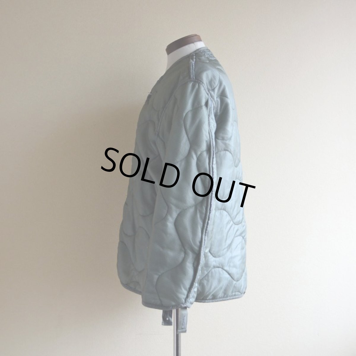 画像4: 2000s US.ARMY M-65 キルティングライナージャケット　 表記S  (4)