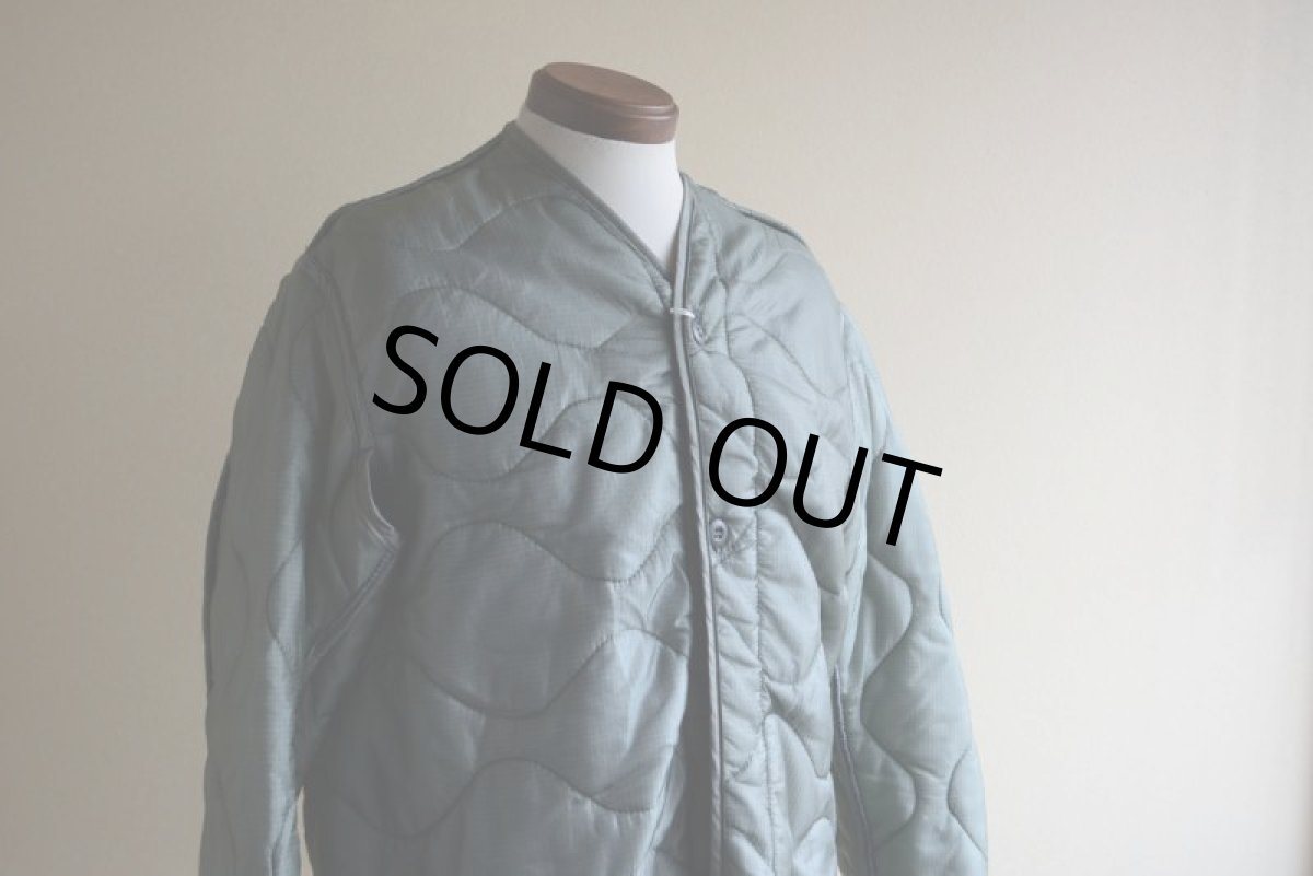 画像7: 2000s US.ARMY M-65 キルティングライナージャケット　 表記S  (7)