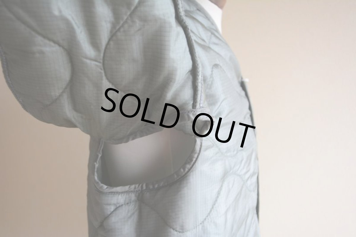 画像9: 2000s US.ARMY M-65 キルティングライナージャケット　 表記S  (9)