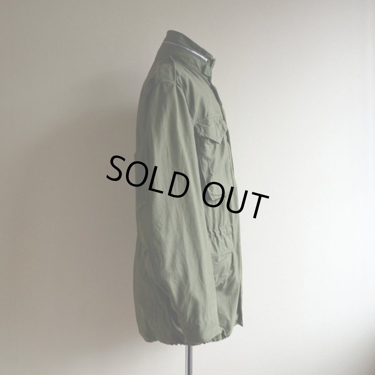 画像2: 1970s US.ARMY M-65 フィールドジャケット　 "2ND MODEL"　 表記MEDIUM-LONG  (2)