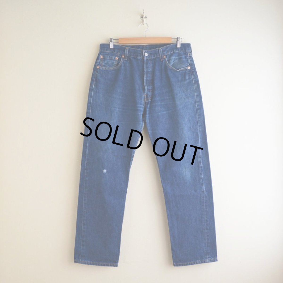 画像1: EURO LEVI'S 501　 MADE IN SPAIN　 表記 W36 L32  (1)