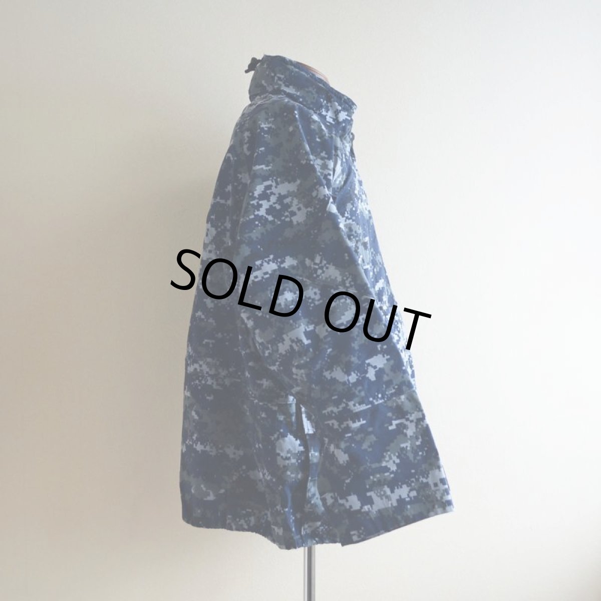 画像2: 2000s US.NAVY NWU TYPE1 ゴアテックスパーカー　 表記LARGE-SHORT  (2)