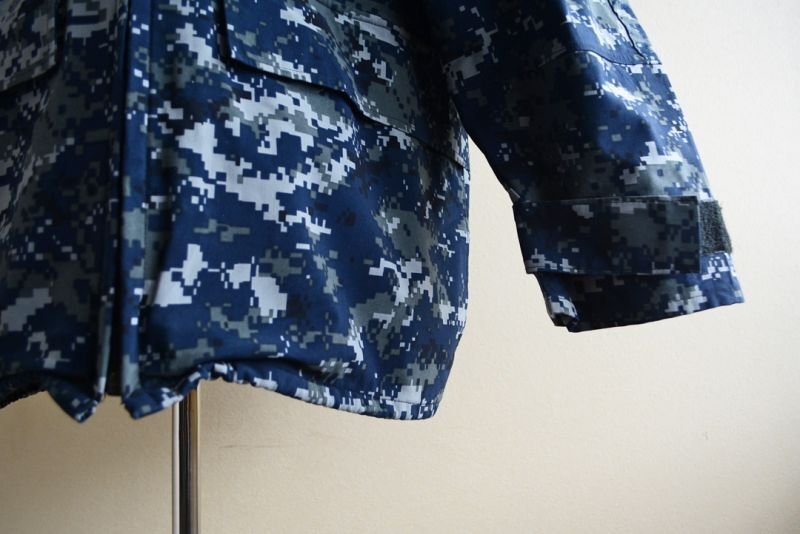 2000s US.NAVY NWU TYPE1 ゴアテックスパーカー 表記LARGE-SHORT