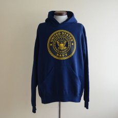 画像1: US.NAVY スウェットパーカー　 MADE IN USA　 表記L  (1)