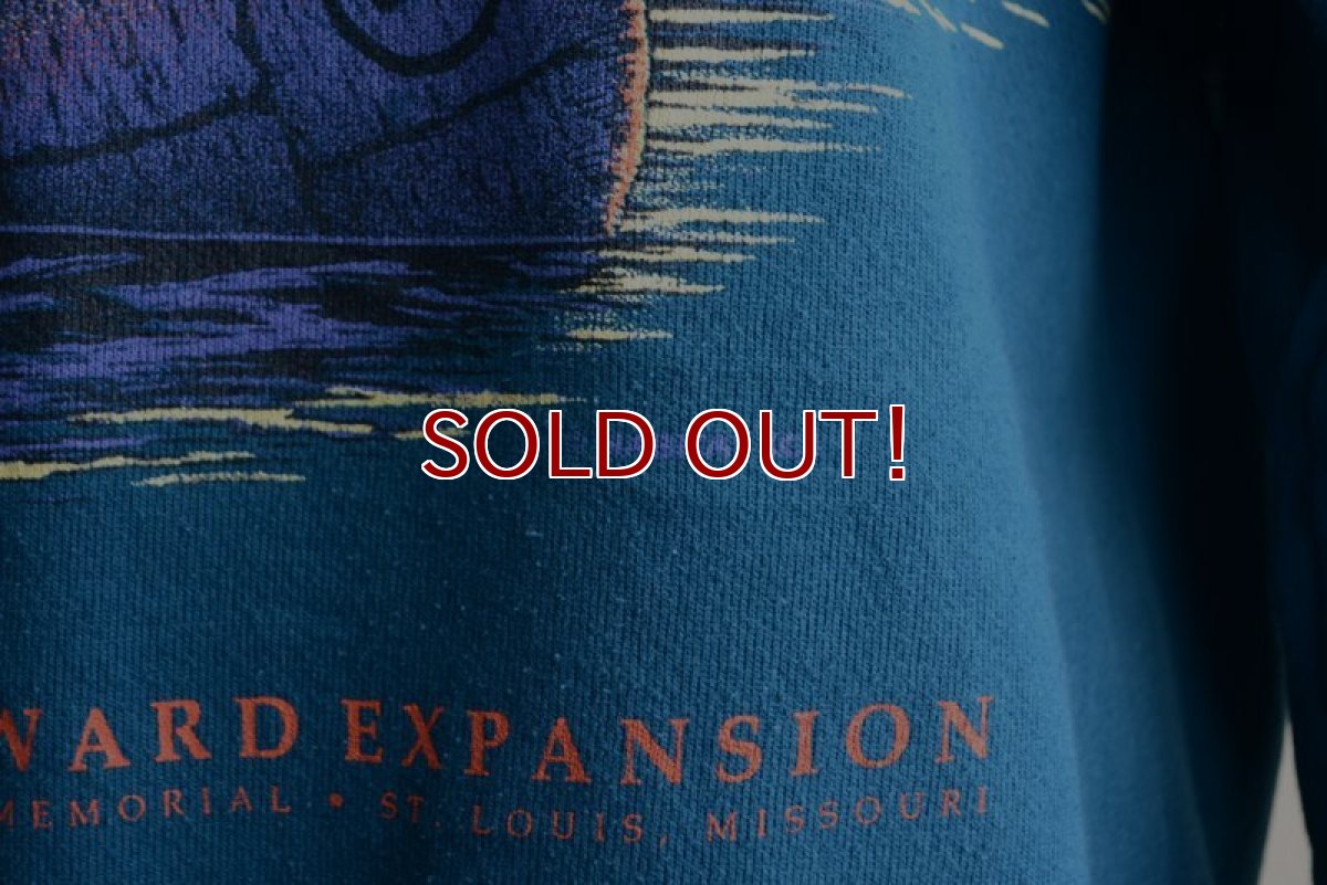 画像10: 1990s MUSEUM OF WESTWARD EXPANSION 両面プリントスウェット　 MADE IN USA　 表記L  (10)