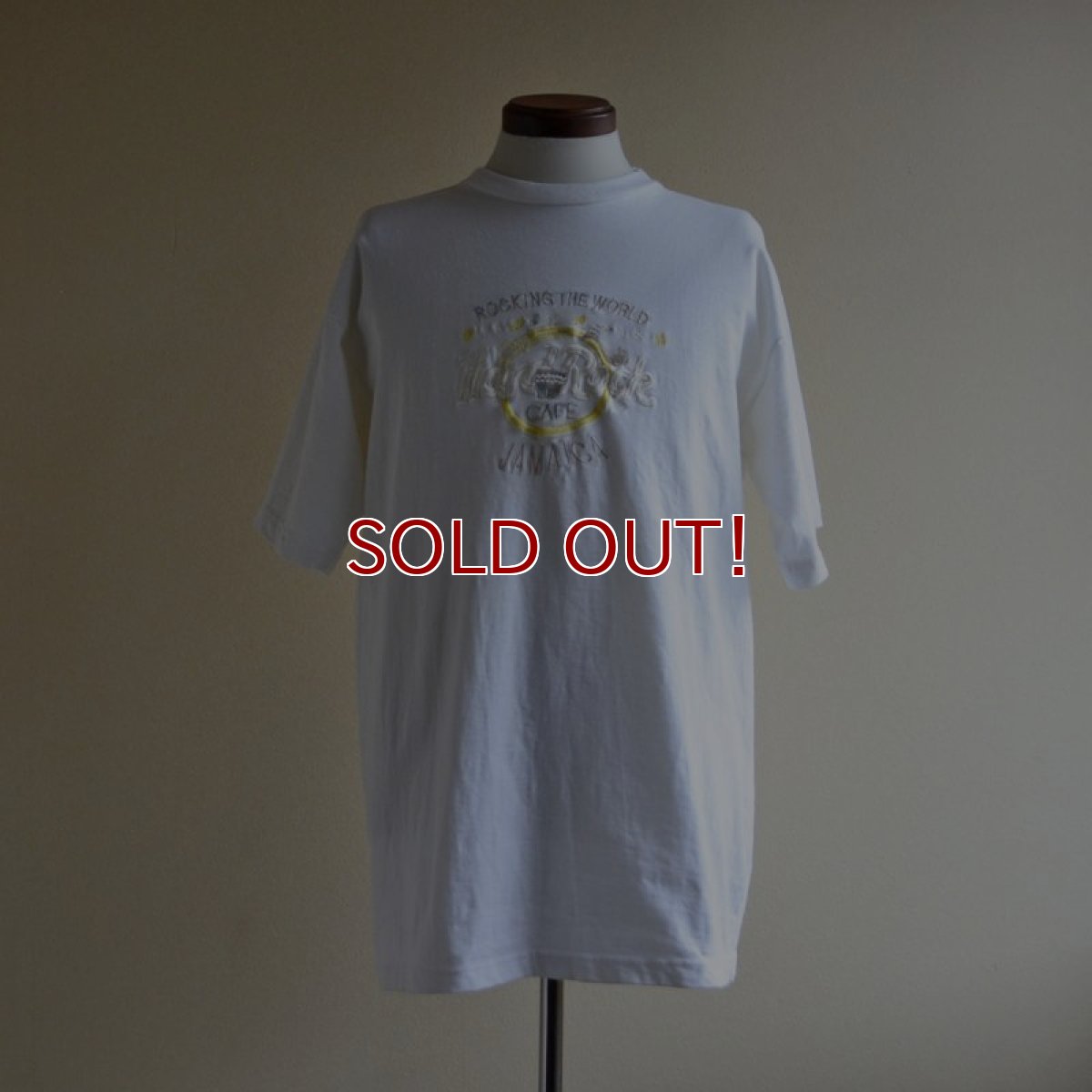 画像1: 1990s HardRockCAFE JAMAICA 刺繍ロゴTシャツ　 表記L  (1)