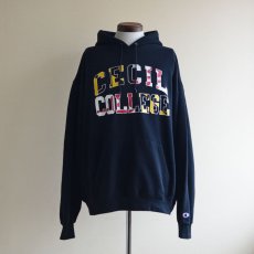 画像1: 2000s〜 Champion カレッジパーカー　 表記XL  (1)