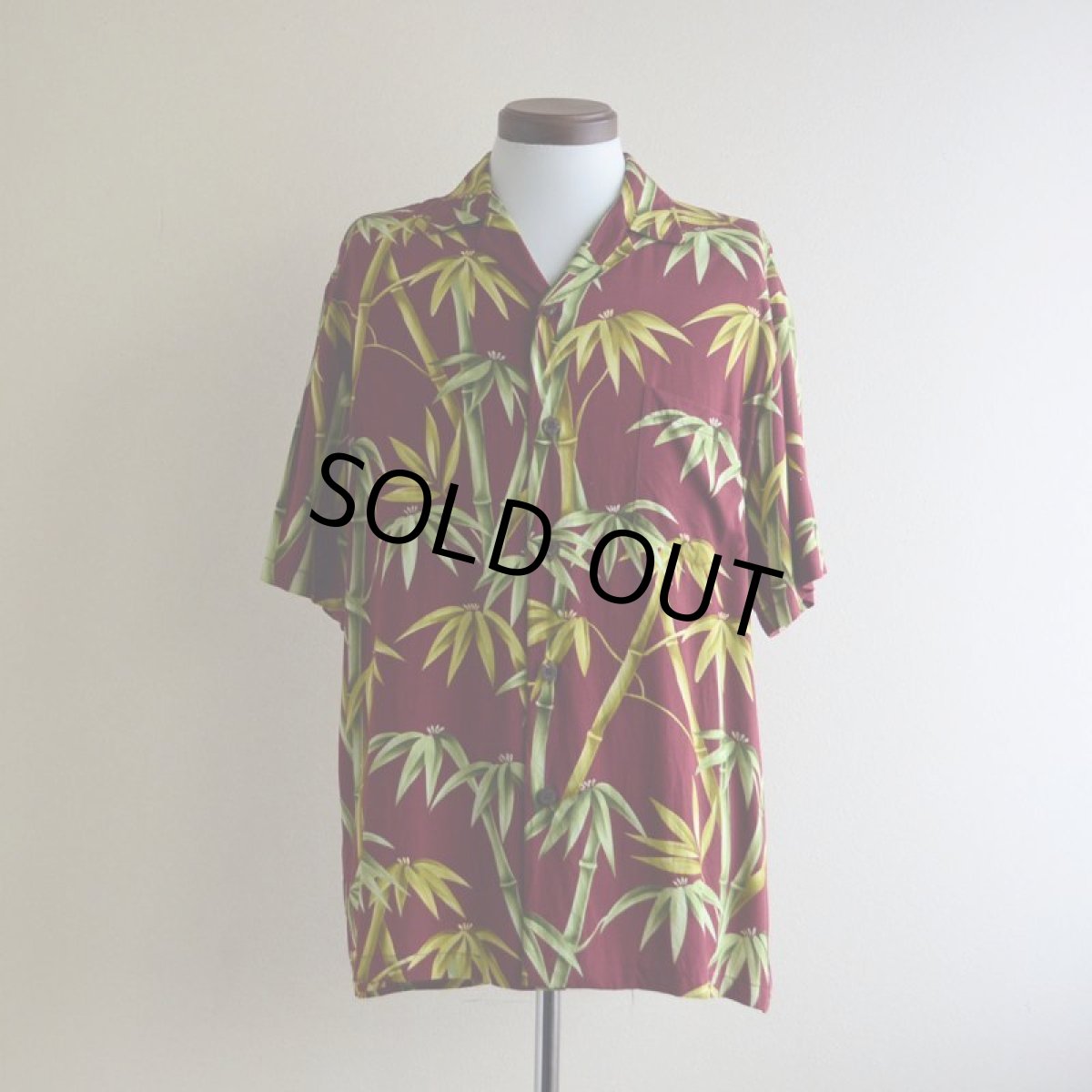 画像1: Bishop St.  バンブー柄レーヨンアロハシャツ　 "MADE IN HAWAII"　 表記M  (1)