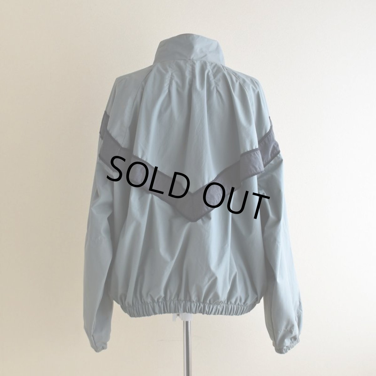 画像3: 1990s US.ARMY IPFU ナイロントレーニングジャケット　 表記MEDIUM-SHORT  (3)