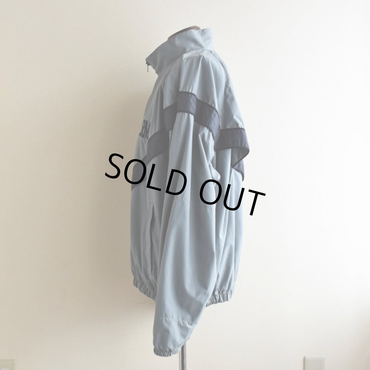 画像4: 2000s US.ARMY IPFU ナイロントレーニングジャケット　 表記LARGE-REGULAR  (4)