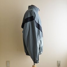 画像2: 2000s US.ARMY IPFU ナイロントレーニングジャケット　 表記MEDIUM-LONG  (2)