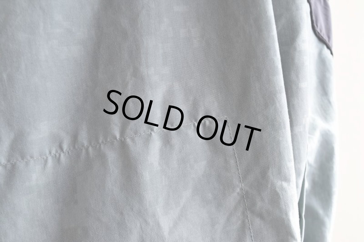 画像13: 2000s US.ARMY PFU ナイロントレーニングジャケット　 "全面ACU迷彩リフレクト"　 表記MEDIUM-REGULAR  (13)