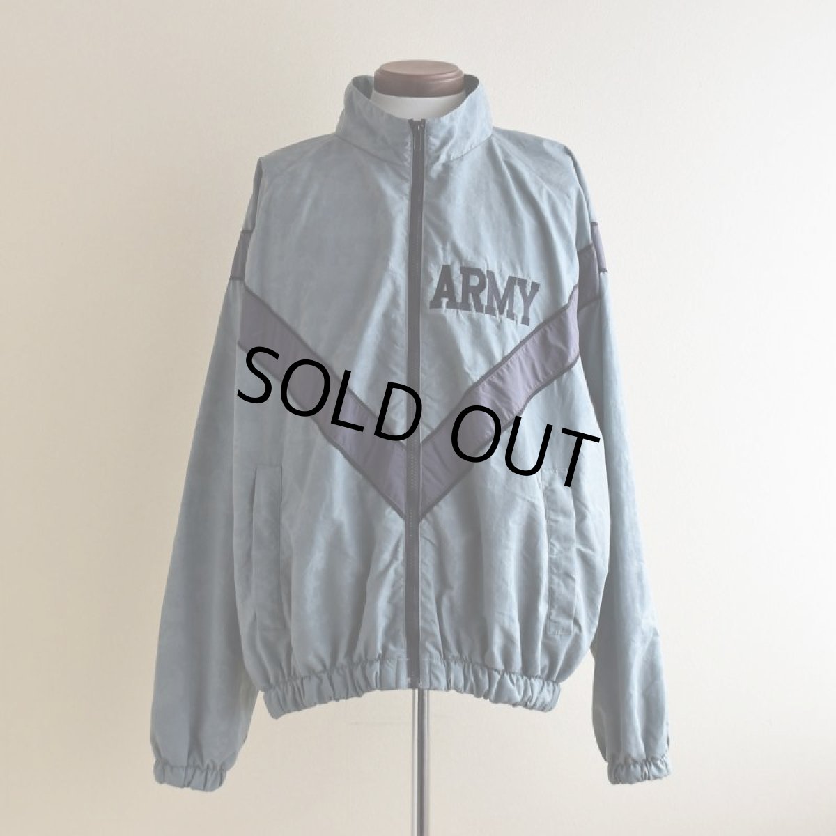 画像1: 2000s US.ARMY PFU ナイロントレーニングジャケット　 "全面ACU迷彩リフレクト"　 表記MEDIUM-REGULAR  (1)