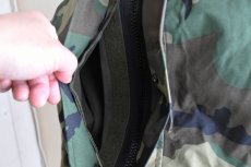 画像25: "DEAD STOCK" 　1990s US.ARMY ECWCS GEN1 ゴアテックスパーカー　 表記SMALL-REGULAR  (25)
