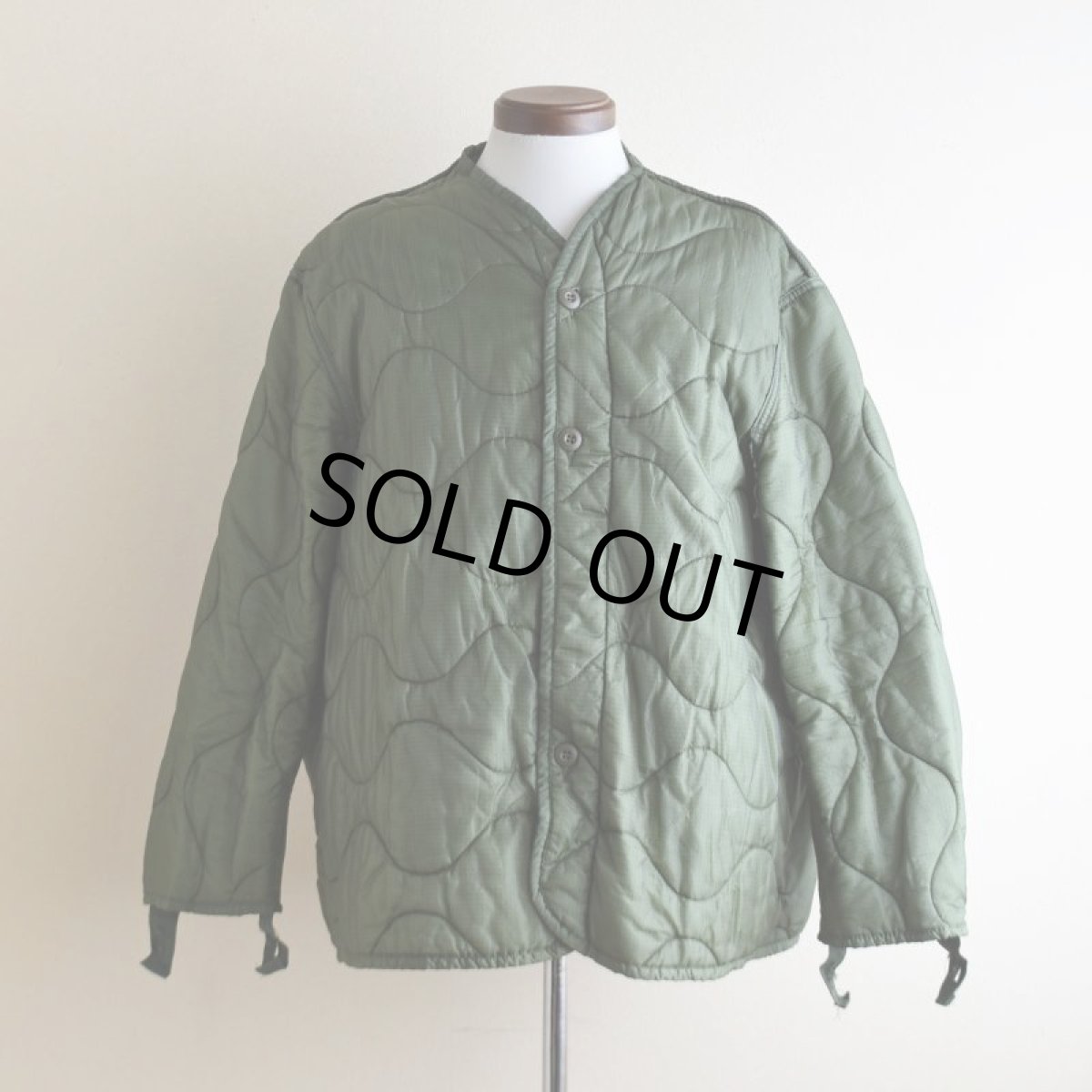 画像1: 2000s US.ARMY M-65 キルティングライナージャケット　 表記LARGE  (1)