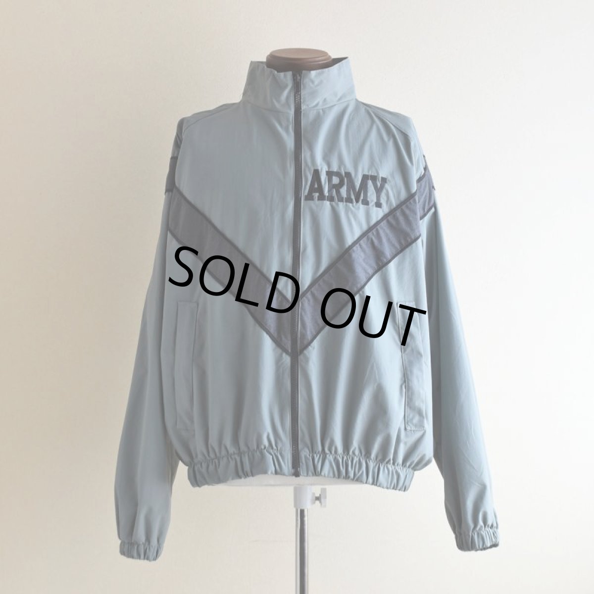 画像1: 1990s US.ARMY IPFU ナイロントレーニングジャケット　 表記SMALL-REGULAR  (1)