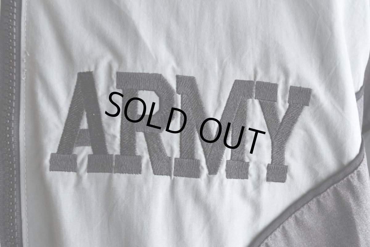 画像9: 1990s US.ARMY IPFU ナイロントレーニングジャケット　 表記LARGE-LONG  (9)