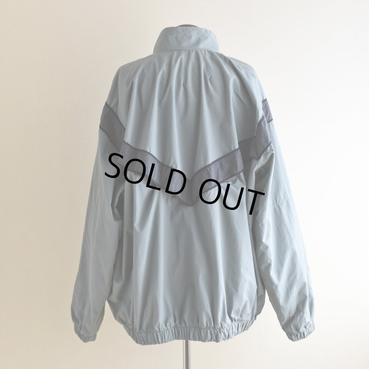 画像3: 1990s US.ARMY IPFU ナイロントレーニングジャケット　 表記LARGE-LONG  (3)