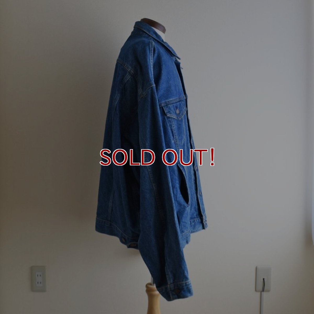 画像2: 1990s Levi's 72550-0214 デニムジャケット　  "MADE IN USA"　 表記XXXL-TALL  (2)