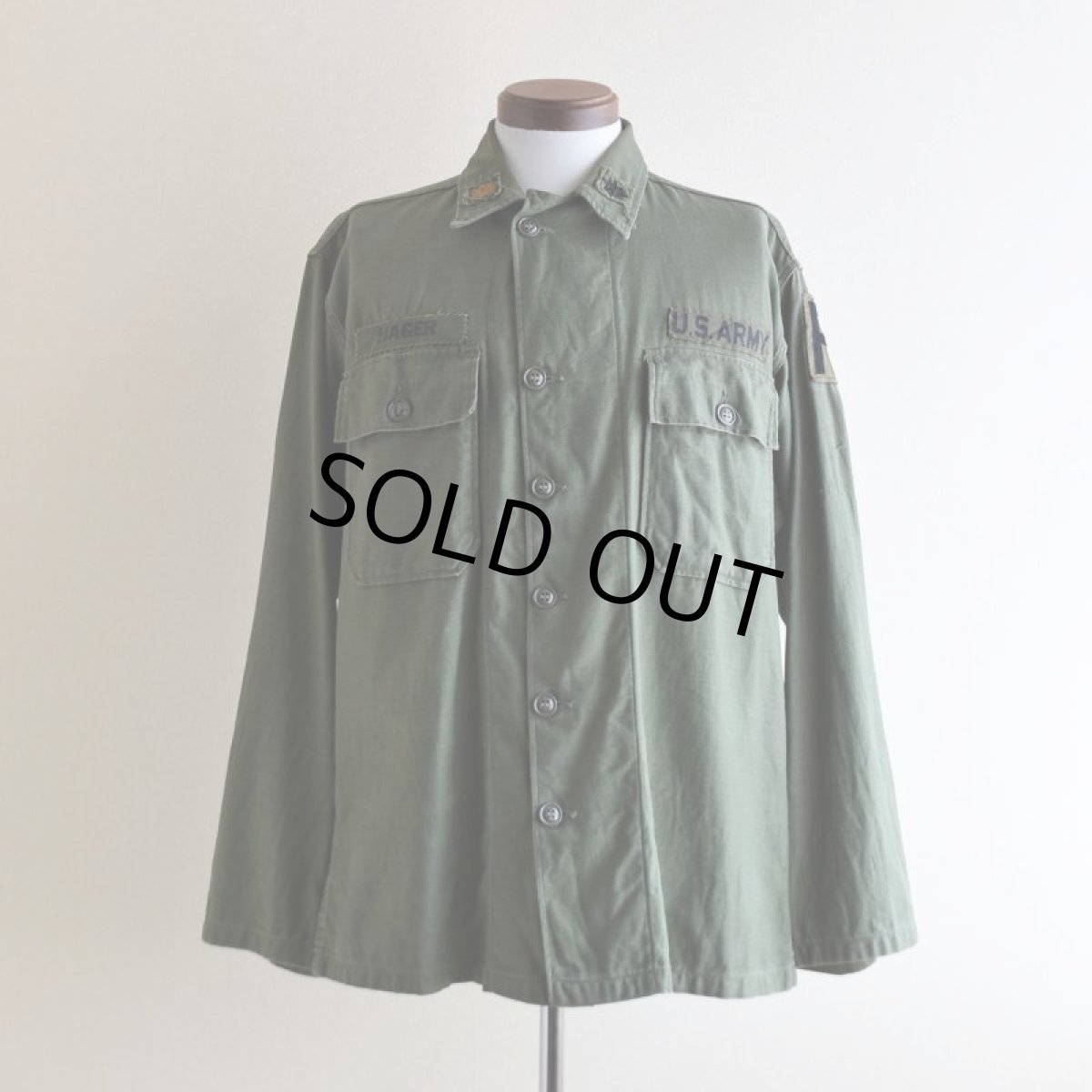 画像1: 1960s US.ARMY OG107 ユーティリティシャツ　 "1st後期"　 表記MEDIUM  (1)