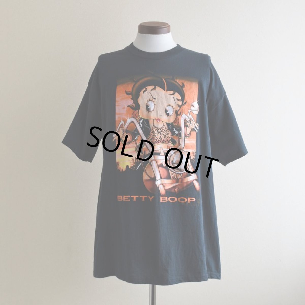 画像1: 2000s BETTY BOOP Tシャツ　 表記XL  (1)