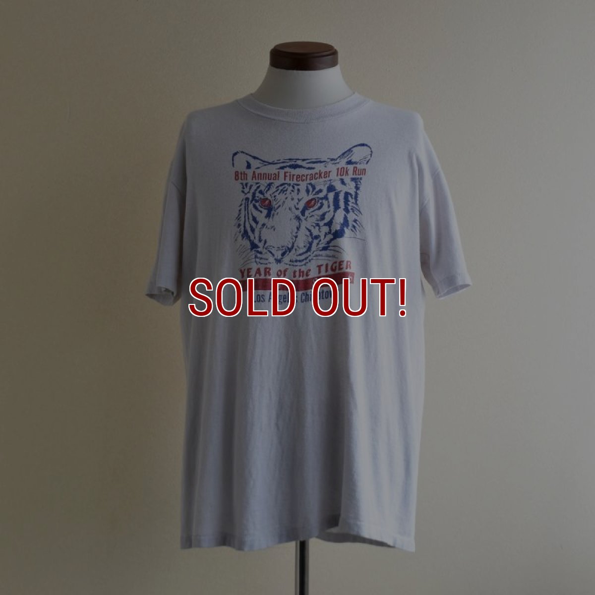 画像1: 1980s YEAR OF THE TIGER Tシャツ　 "MADE IN USA"　 表記L  (1)