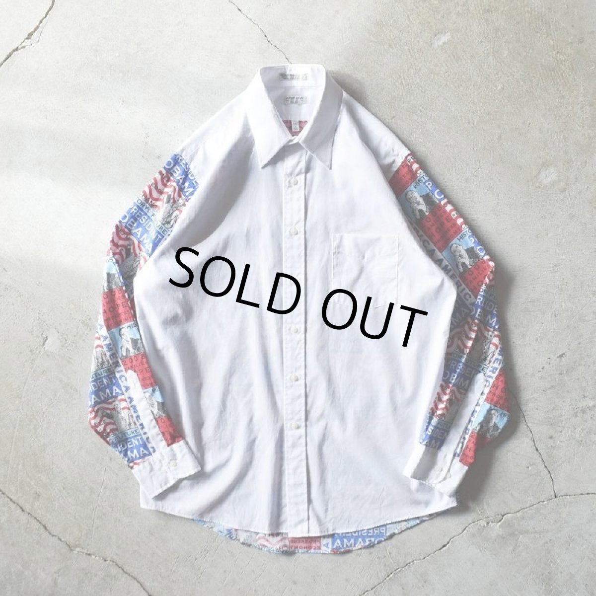 画像2: 2000s ARROW オバマ大統領柄ホワイトシャツ　 表記L  (2)