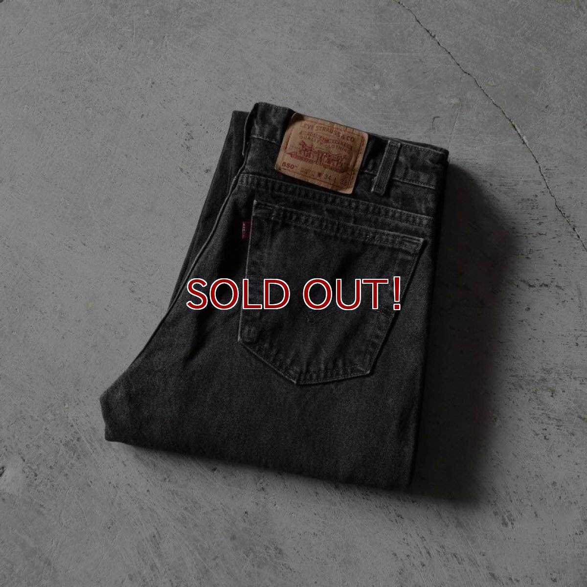 画像1: 1990s Levi's 550ブラック /RELAXED FIT TAPERD LEG　 "MADE IN USA"　 表記W34 L32  (1)