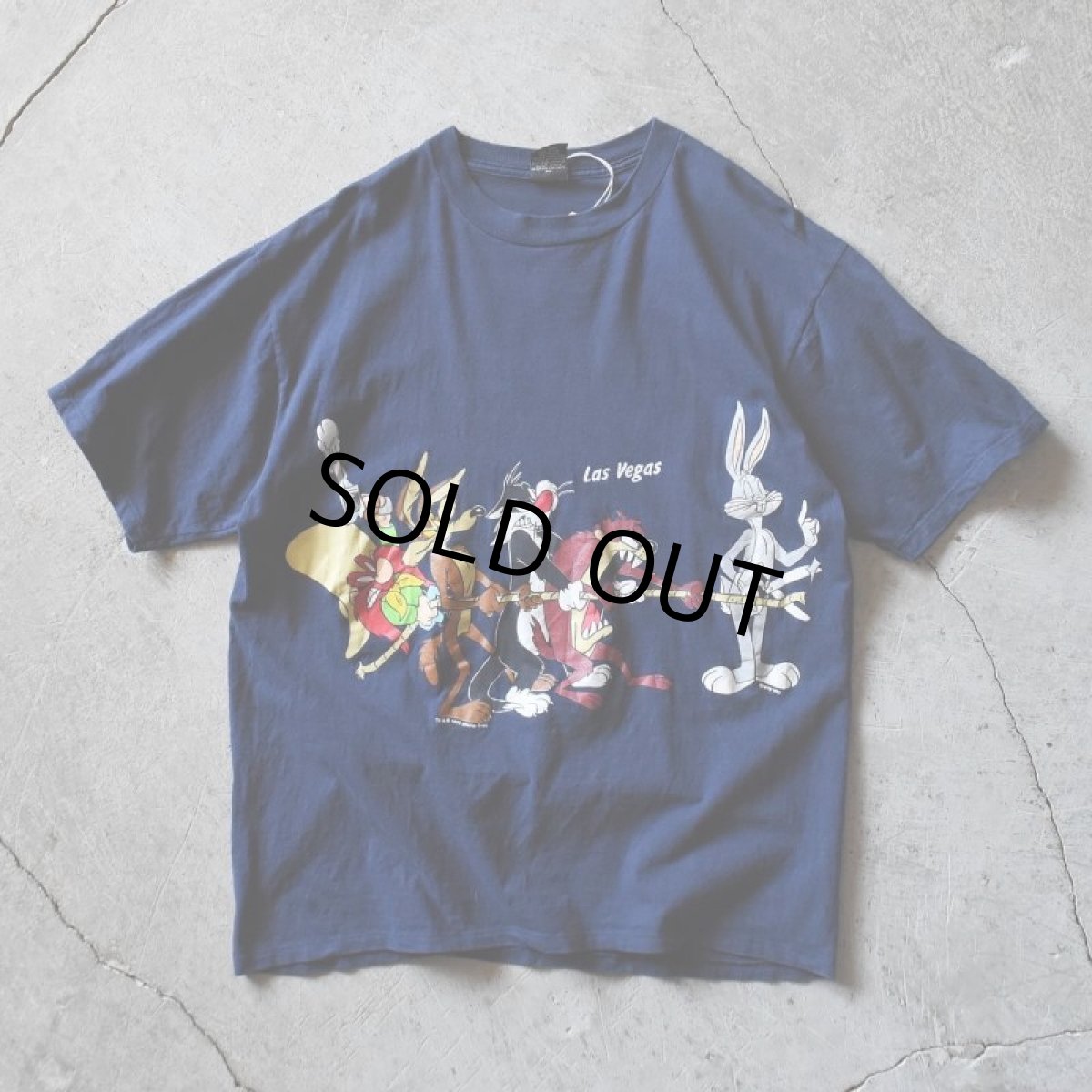 画像1: 1990s LOONEY TUNES 両面プリントTシャツ　 "MADE IN USA"　 表記XL  (1)
