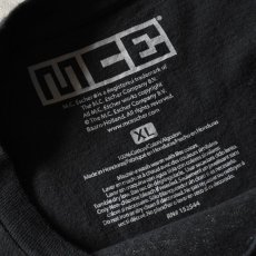 画像3: M.C.ESCHER アートTシャツ　 「写像球体を持つ手」　 表記XL  (3)