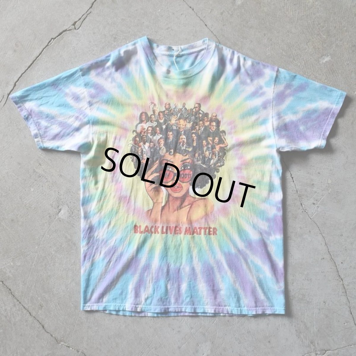 画像1: BLACK LIVES MATTER タイダイTシャツ　 表記2XL  (1)