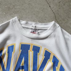 画像2: 1990s USNA ビル・ザ・ゴートTシャツ　 "MADE IN USA"　 表記XL  (2)