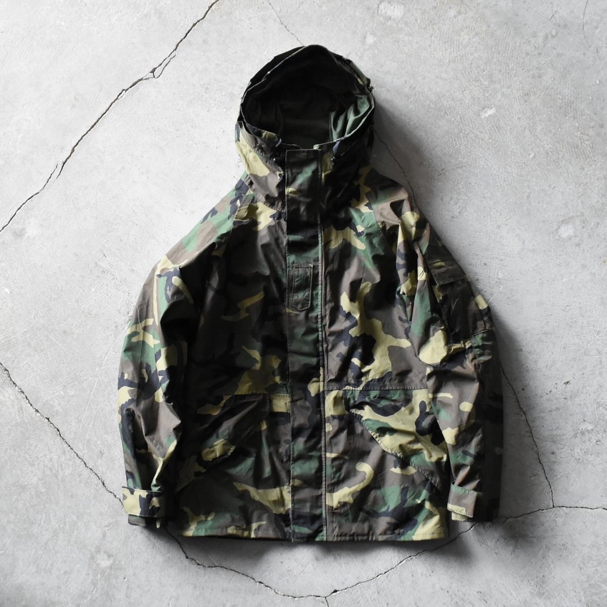 画像1: "DEAD STOCK"　 2000s US.ARMY ECWCS GEN1 ゴアテックスパーカー　 表記MEDIUM-LONG  (1)