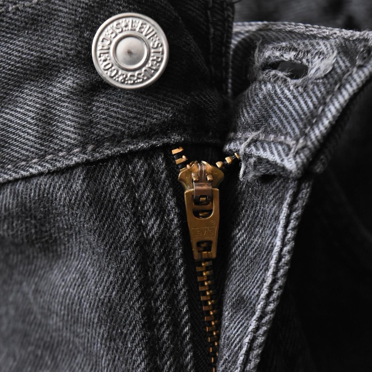 画像6: 1990s Levi's 505-0260 ブラックデニム　 "MADE IN USA"　 表記W36 L30  (6)
