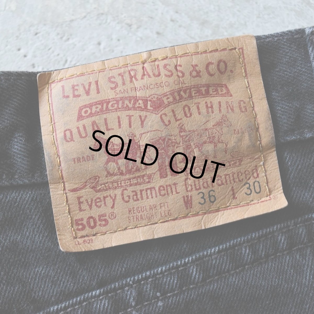 画像2: 1990s Levi's 505-0260 ブラックデニム　 "MADE IN USA"　 表記W36 L30  (2)