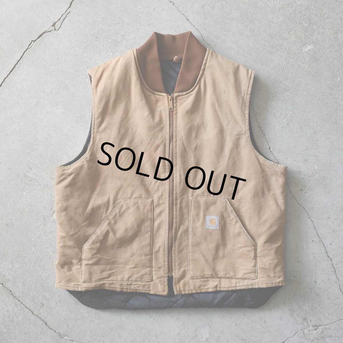 画像1: 1990s Carhartt ブラウンダックベスト　 "MADE IN USA"　 表記XXL-TALL  (1)