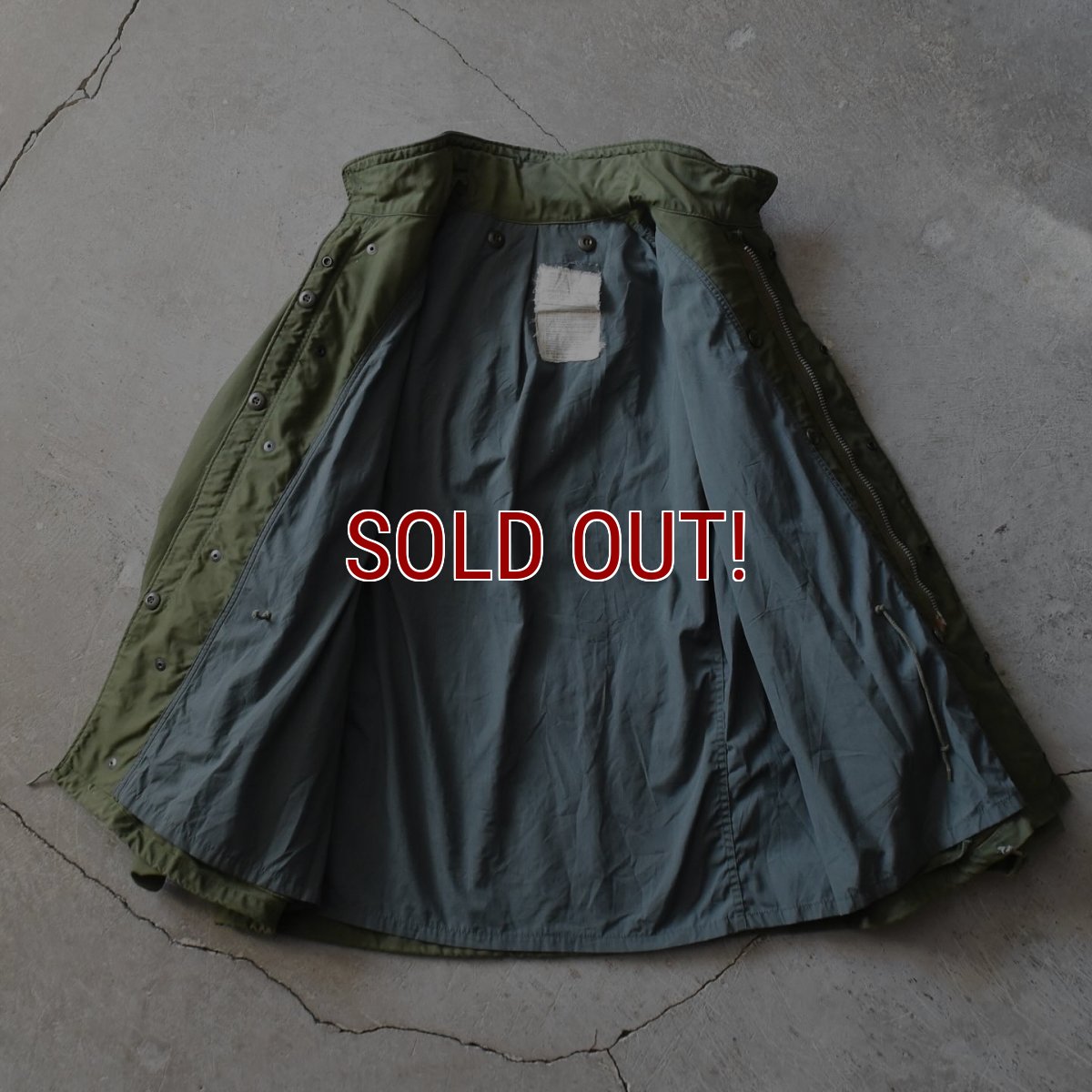 画像4: 1960s ALPHA INDUSTRIES,INC. M-65 フィールドジャケット　 "2ND MODEL /GRAY LINER"　 表記LARGE-REGULAR  (4)